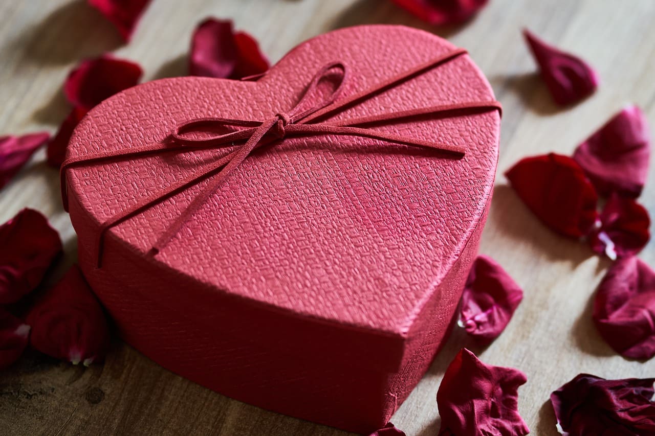 14 Unique Valentine's Day Gifts that Aren't Chocolates or Flowers